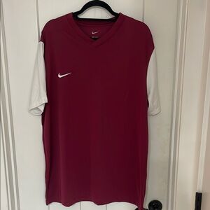 Mens Nike Red and White Jersey Athletic Performance Shirt, XXL